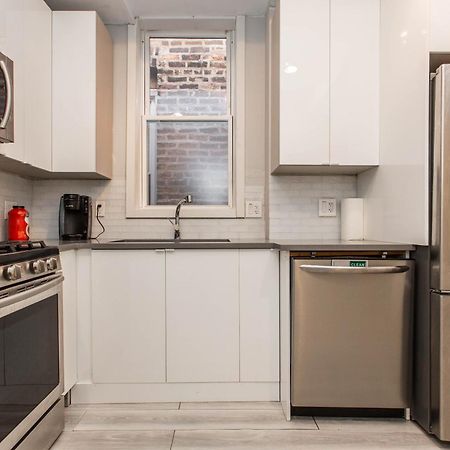 The Double Play - 1 Min Walk To Wrigley! Spacious 2Br - Perfect For Cubs Fans! شيكاغو المظهر الخارجي الصورة