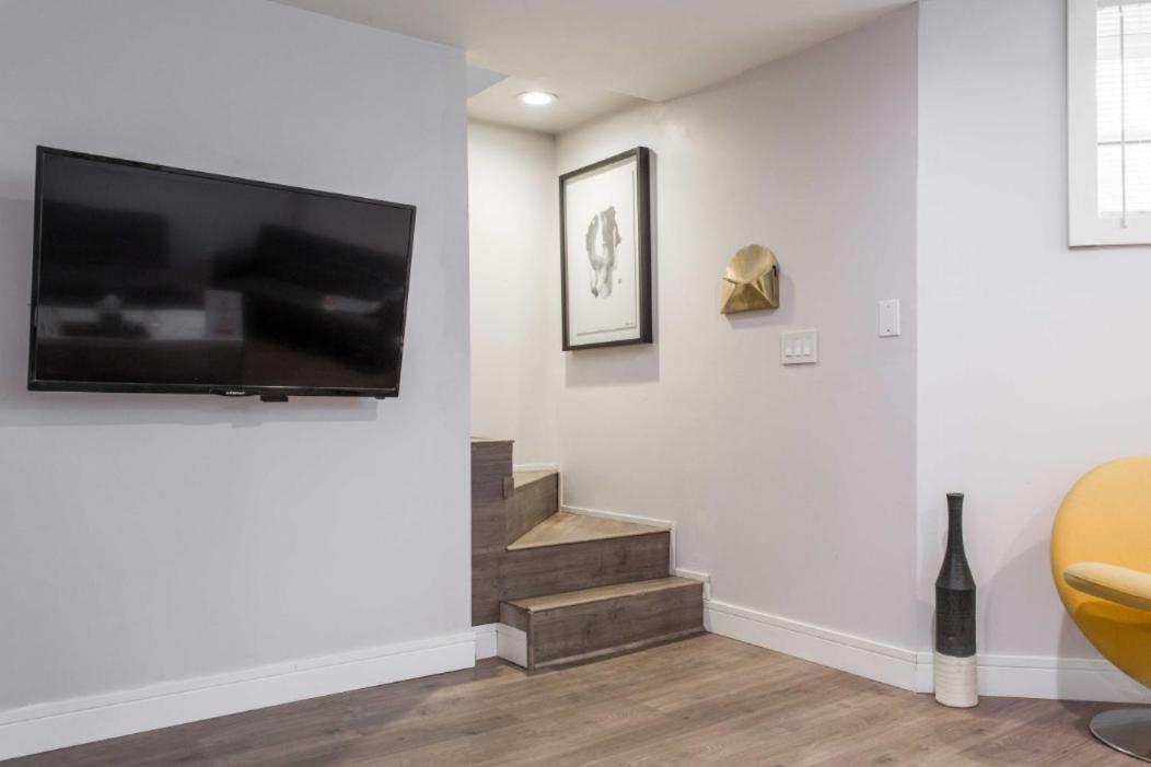 The Double Play! 1 Min Walk To Wrigley - 2Br - Perfect For Cubs Fans شيكاغو المظهر الخارجي الصورة