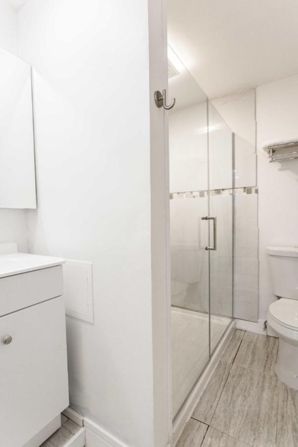 شقة The Double Play! 1 Min Walk To Wrigley - 2Br - Perfect For Cubs Fans شيكاغو المظهر الخارجي الصورة