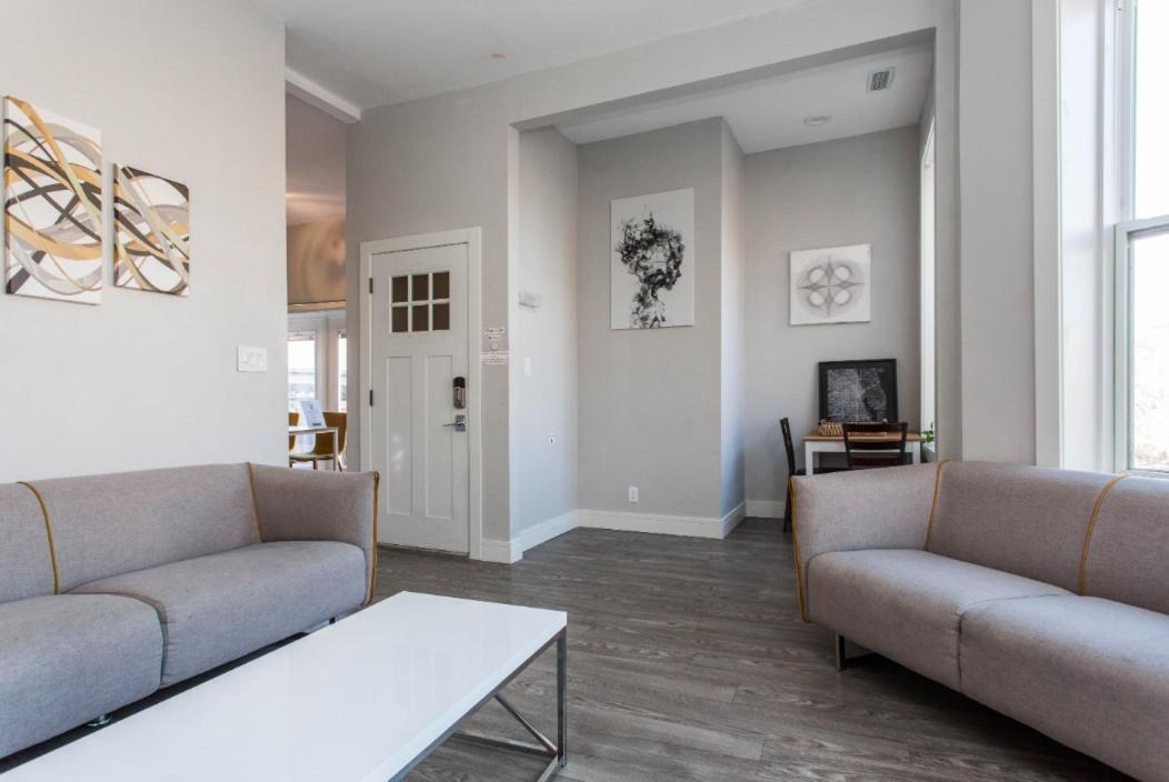 The Double Play - 1 Min Walk To Wrigley! Spacious 2Br - Perfect For Cubs Fans! شيكاغو المظهر الخارجي الصورة