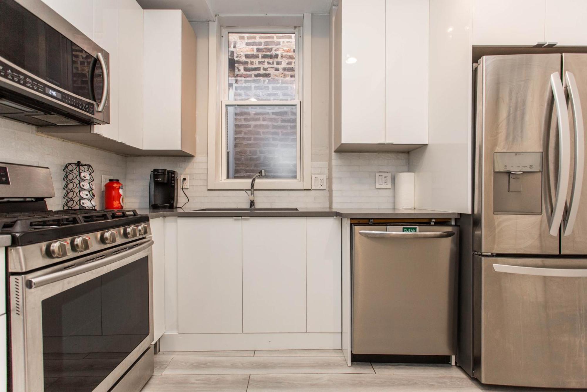 The Double Play - 1 Min Walk To Wrigley! Spacious 2Br - Perfect For Cubs Fans! شيكاغو المظهر الخارجي الصورة