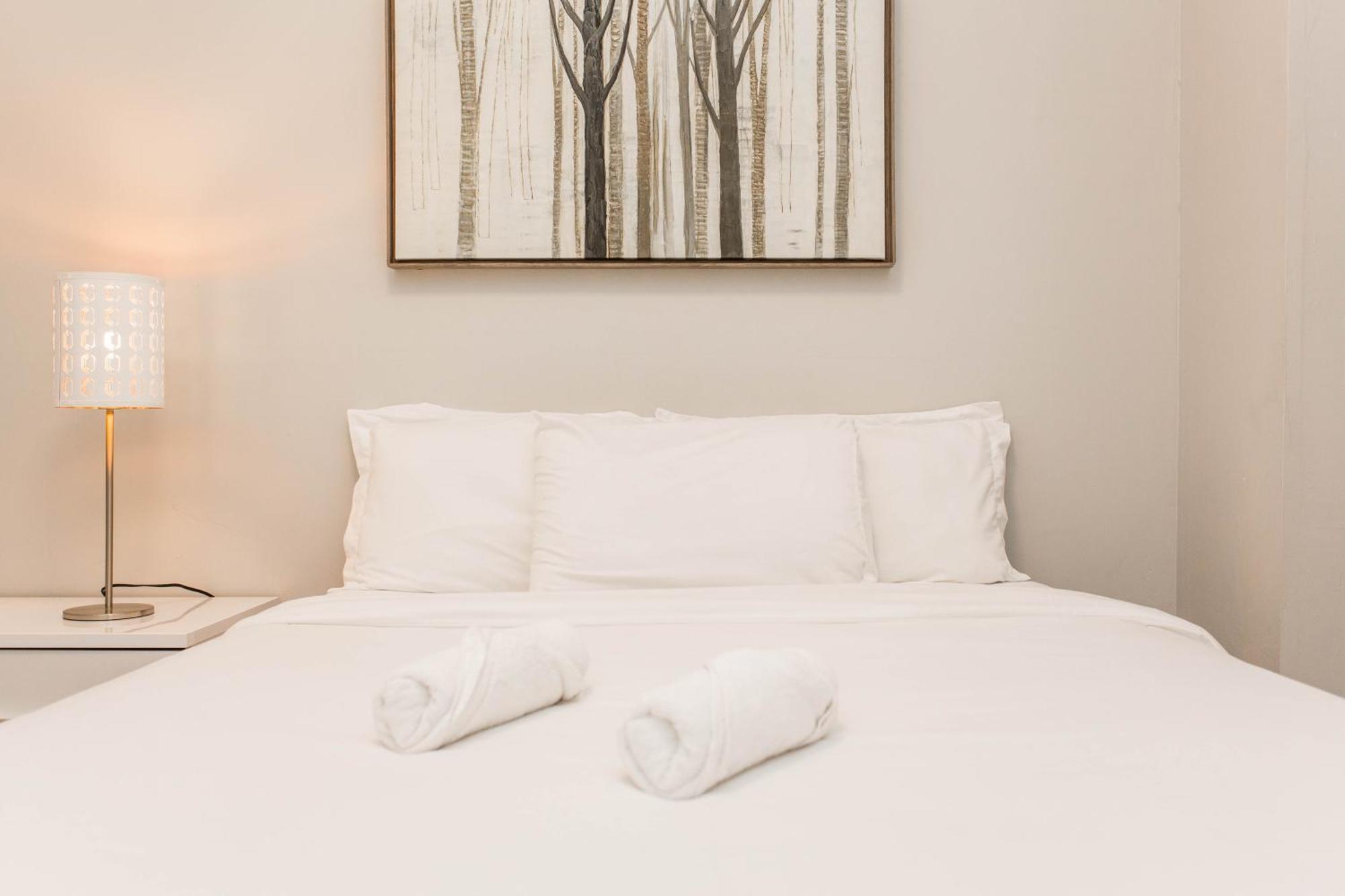 The Double Play - 1 Min Walk To Wrigley! Spacious 2Br - Perfect For Cubs Fans! شيكاغو المظهر الخارجي الصورة