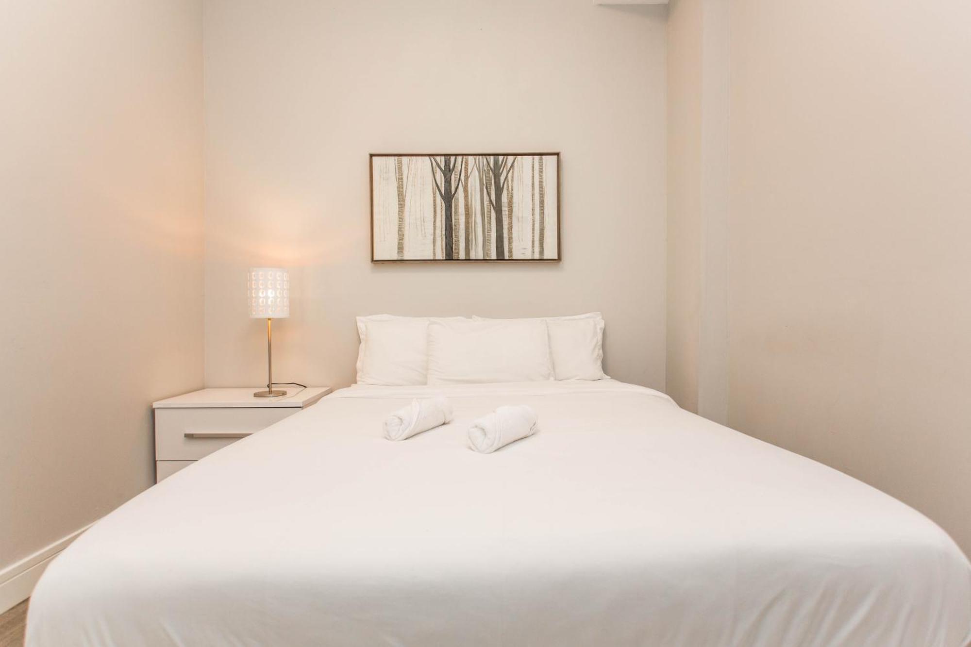 The Double Play - 1 Min Walk To Wrigley! Spacious 2Br - Perfect For Cubs Fans! شيكاغو المظهر الخارجي الصورة