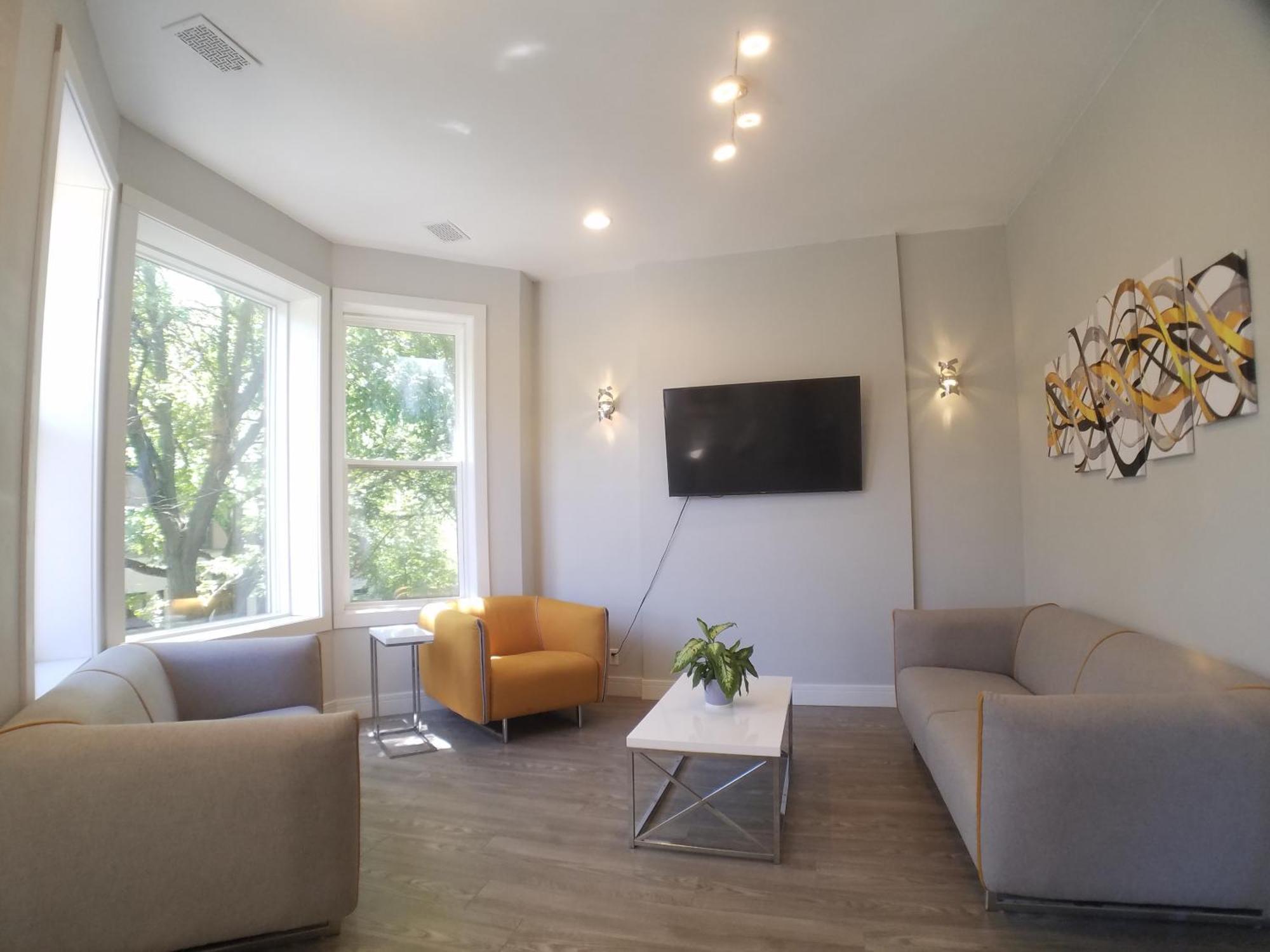 The Double Play - 1 Min Walk To Wrigley! Spacious 2Br - Perfect For Cubs Fans! شيكاغو المظهر الخارجي الصورة